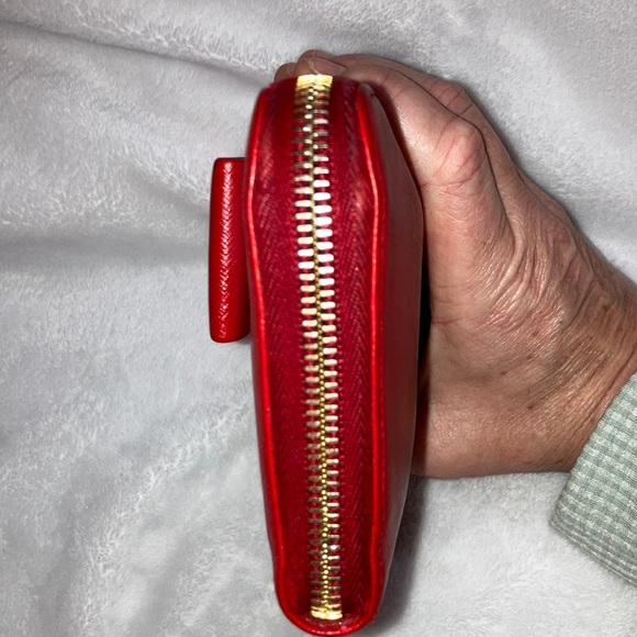 PRADA Host Pick Authentic red safiano leather long zip around Wallet with bow - Picture 13 of 17